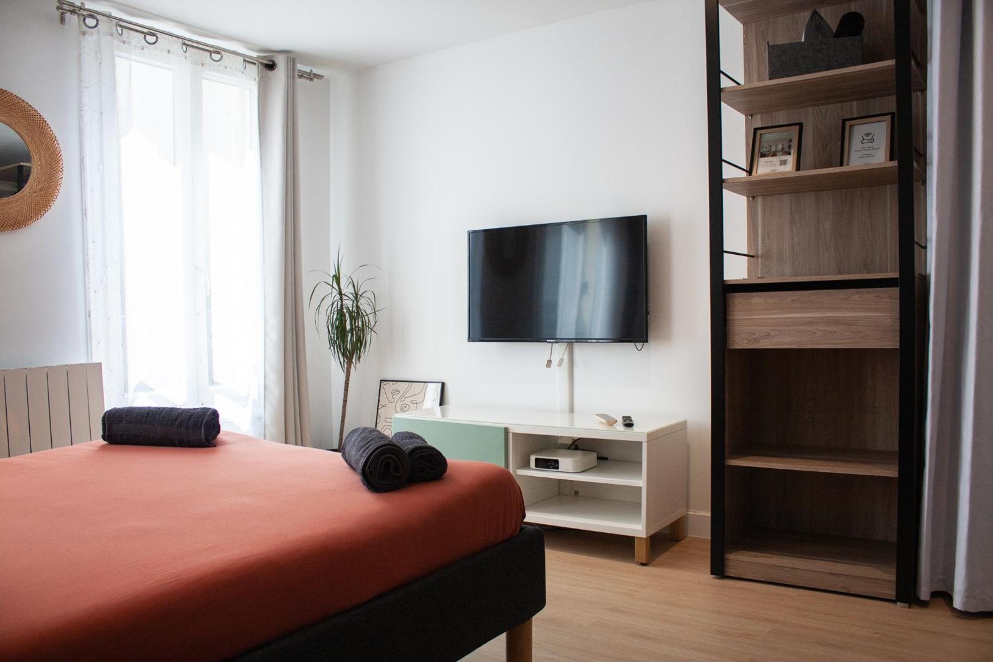 Studio Cosy En Plein Coeur Historique De Pontoise Apartment Ngoại thất bức ảnh