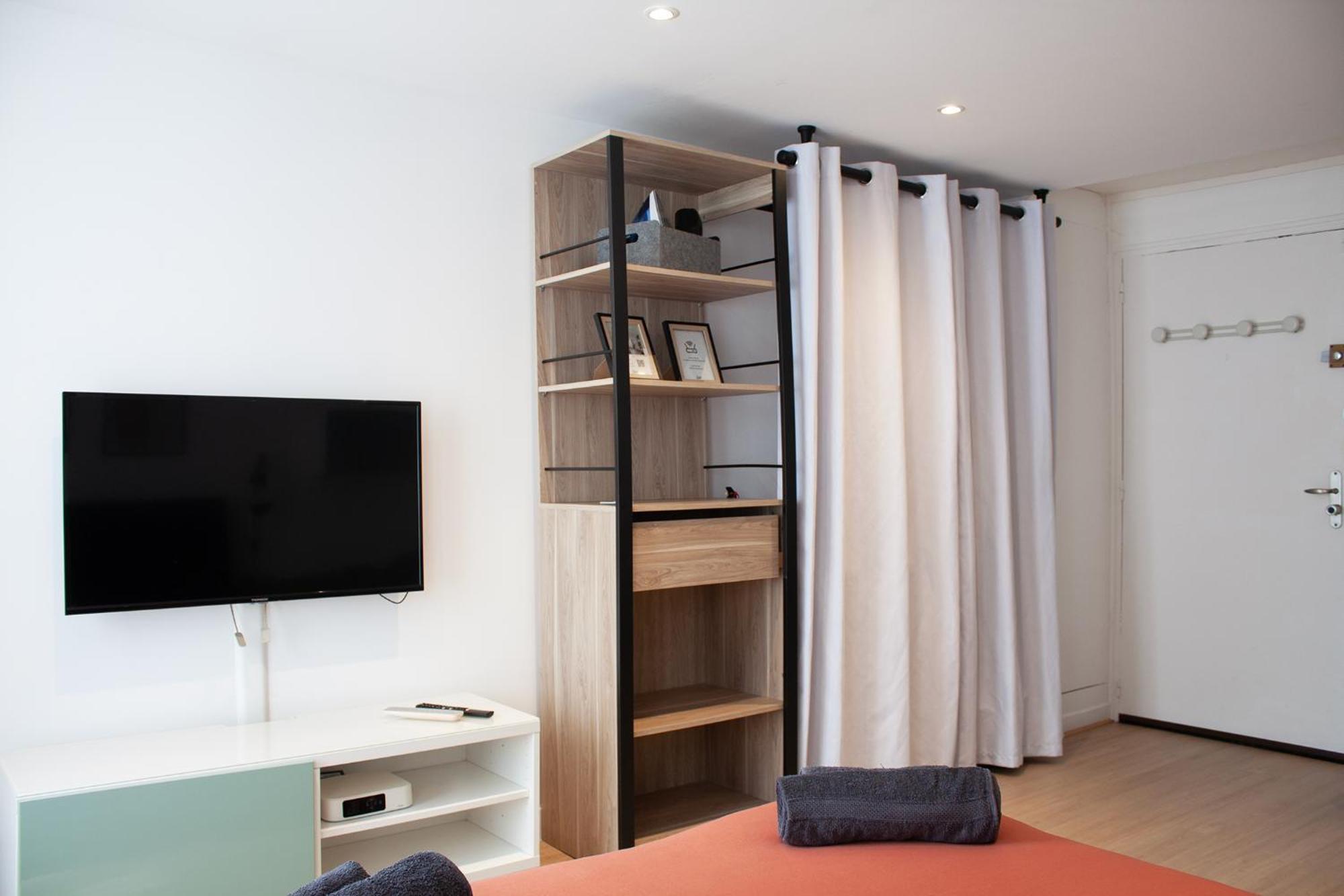 Studio Cosy En Plein Coeur Historique De Pontoise Apartment Ngoại thất bức ảnh